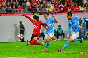 ayx爱游戏官网-包含英超冲刺阶段走向成谜，成都蓉城伤情更新，压力陡增，年轻球员得到机会的词条