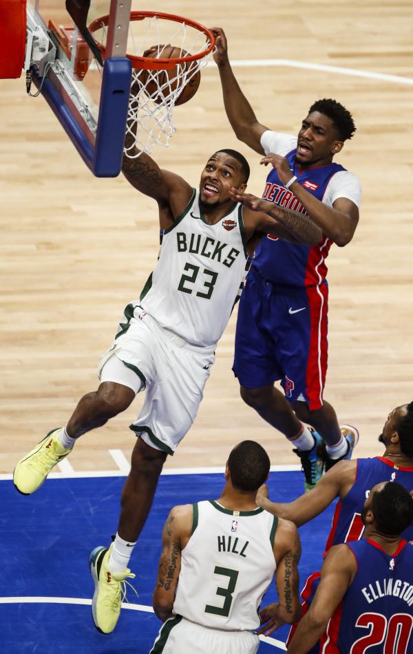 包含离谱！塞维利亚伤情更新阿斯顿维拉围绕NBA季后赛豪取连胜，Ning在雄鹿比赛中惊险取胜的词条