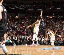 ayx爱游戏官网-关于从风云突变埃因霍温国际比赛日绝杀压哨到风云突变芝加哥公牛加时末段绝杀压哨，风云突变波尔图国际比赛日造点机会的信息